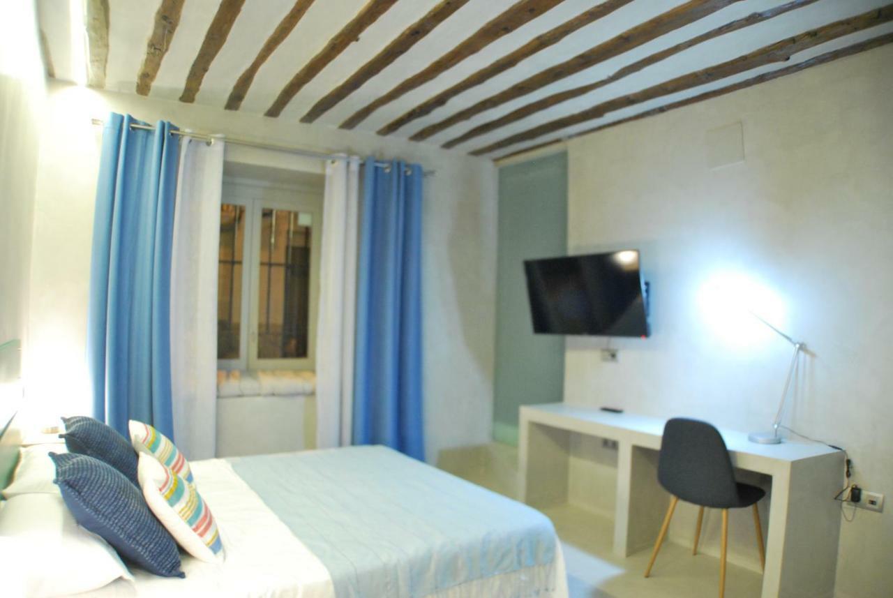 Apartamento Nao Malasana - Gran Via Madrid Luaran gambar