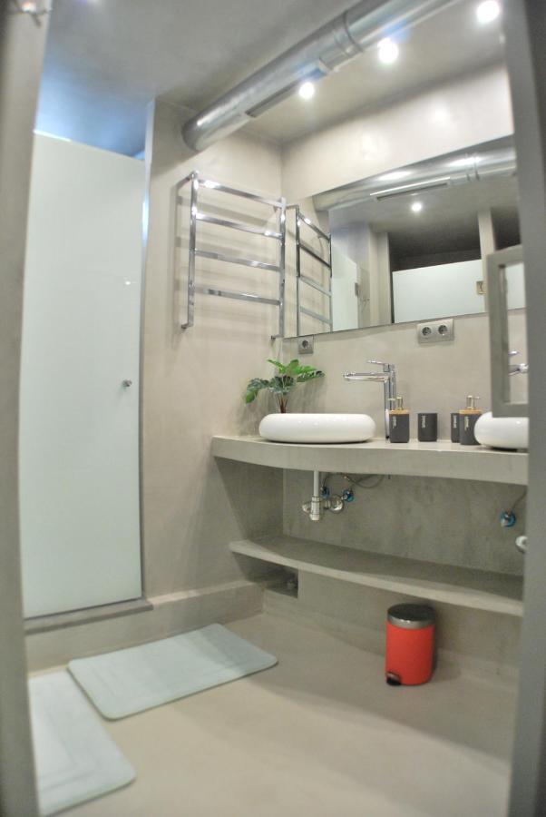 Apartamento Nao Malasana - Gran Via Madrid Luaran gambar